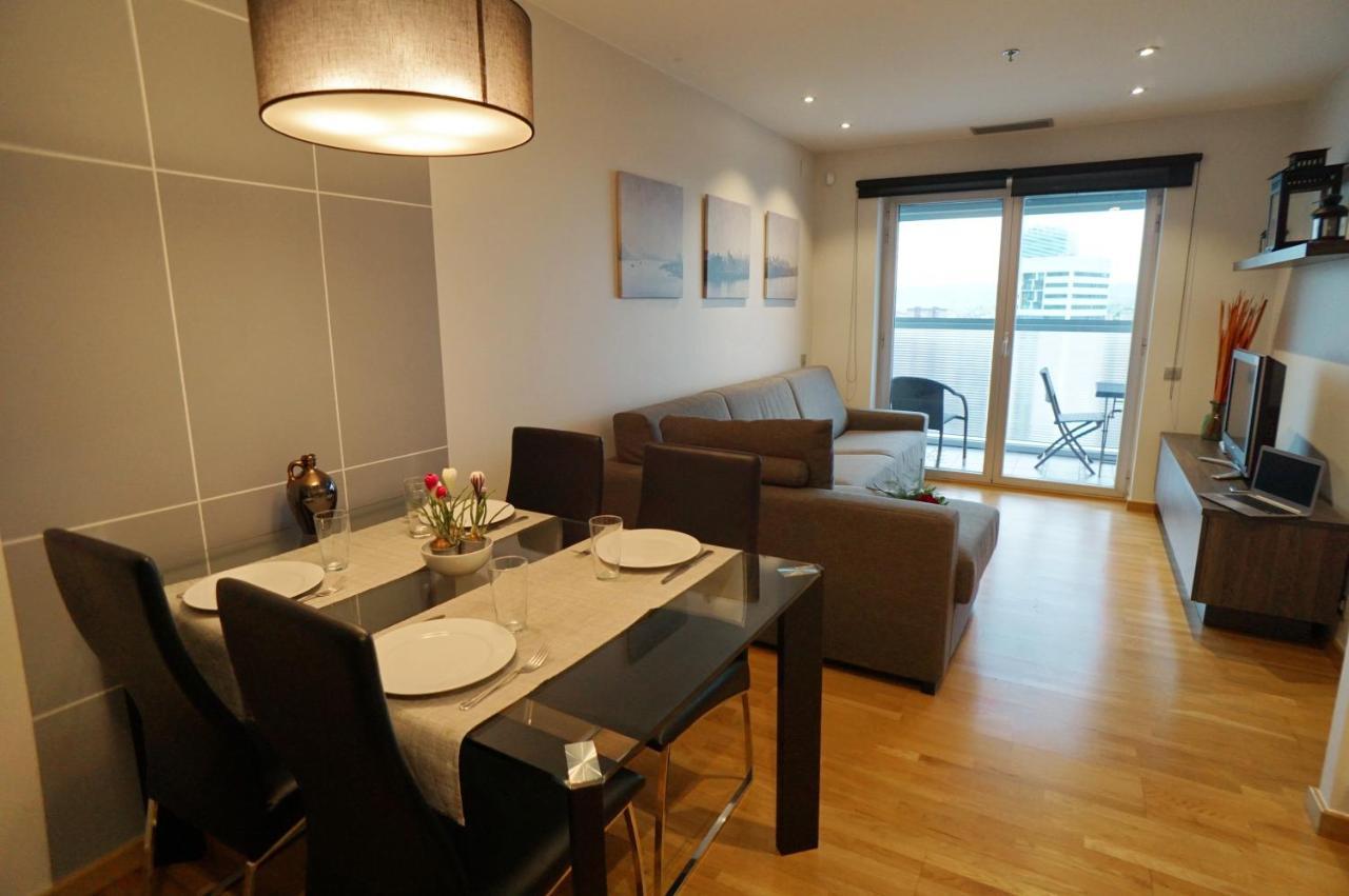Fira Gran Via - Barcelona4Seasons Apartment โอสปิตาเล็ต เดอ โยเบรกัต ภายนอก รูปภาพ