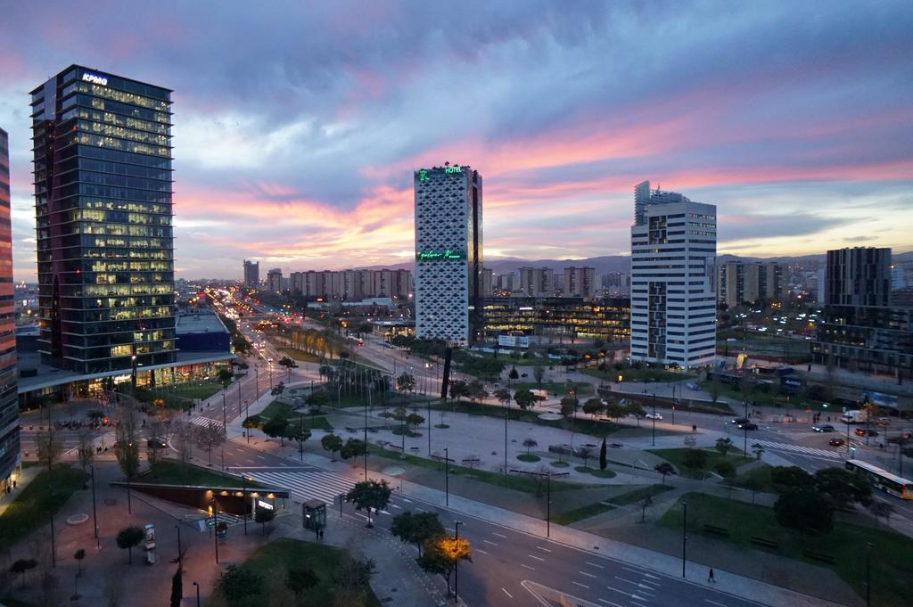 Fira Gran Via - Barcelona4Seasons Apartment โอสปิตาเล็ต เดอ โยเบรกัต ภายนอก รูปภาพ