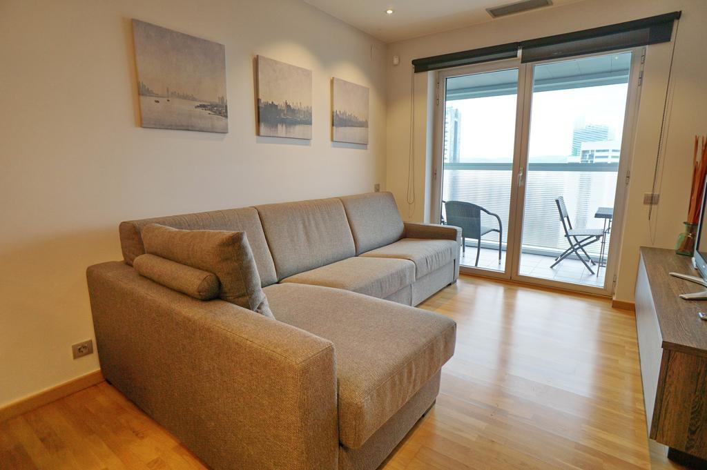 Fira Gran Via - Barcelona4Seasons Apartment โอสปิตาเล็ต เดอ โยเบรกัต ภายนอก รูปภาพ